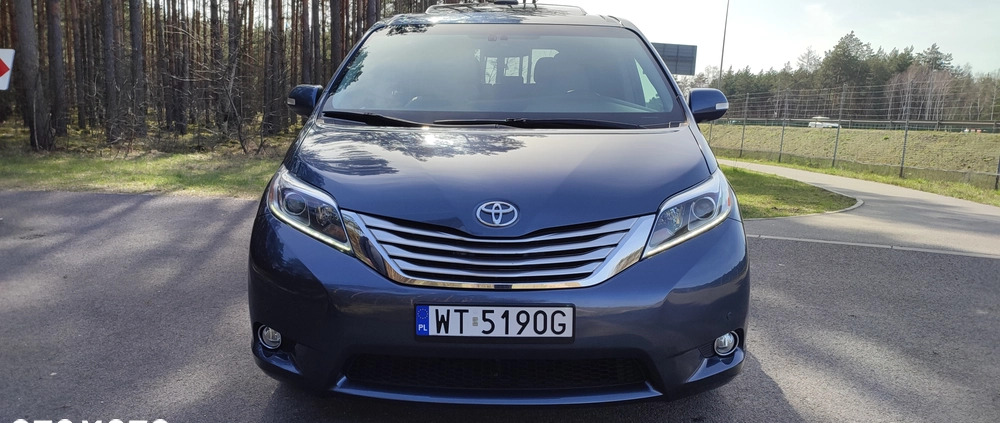 Toyota Sienna cena 114900 przebieg: 143600, rok produkcji 2015 z Kobyłka małe 211